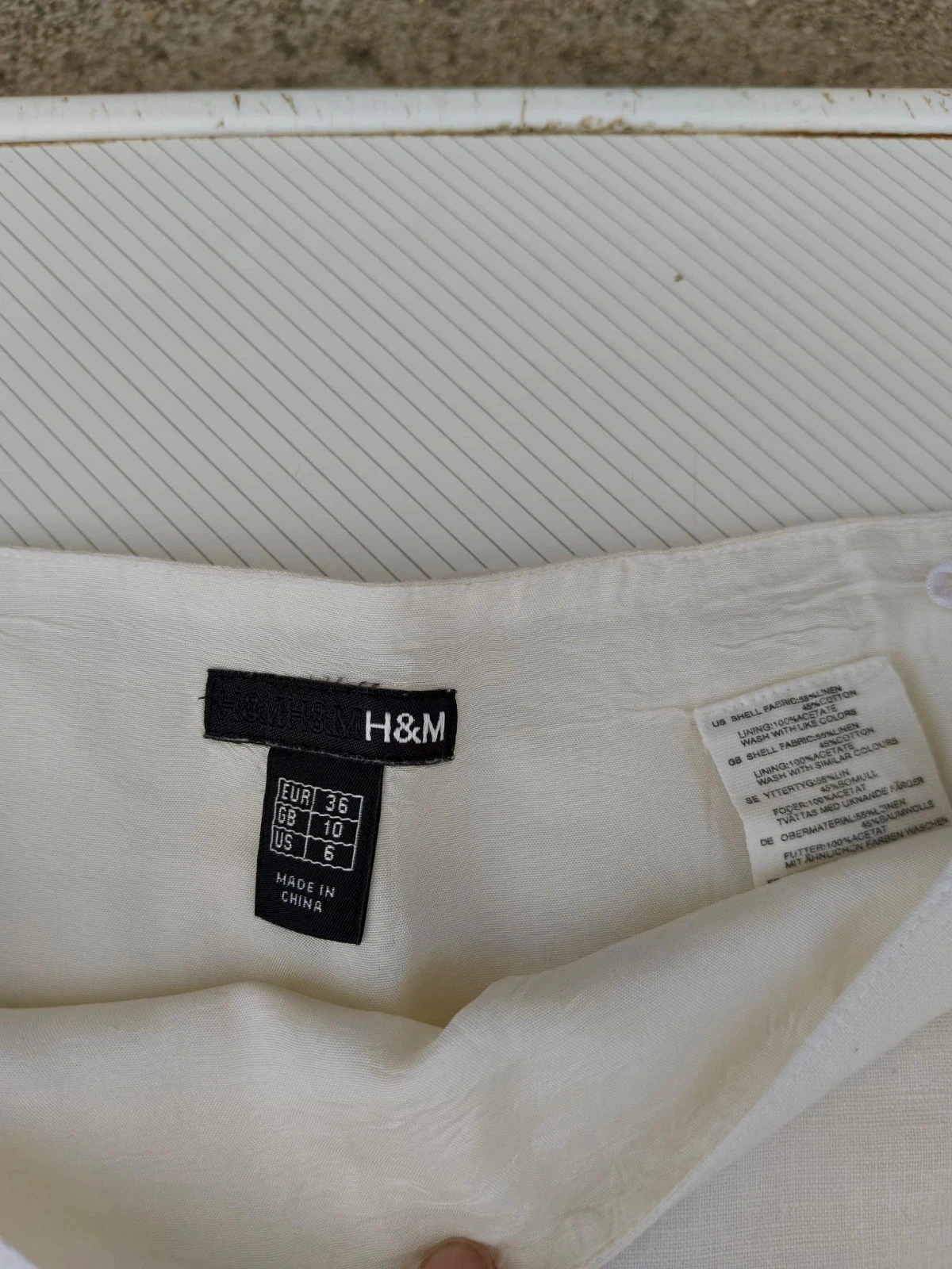 Falda H&M blanca con bordado floral – Talla 36 💜 – photo 8